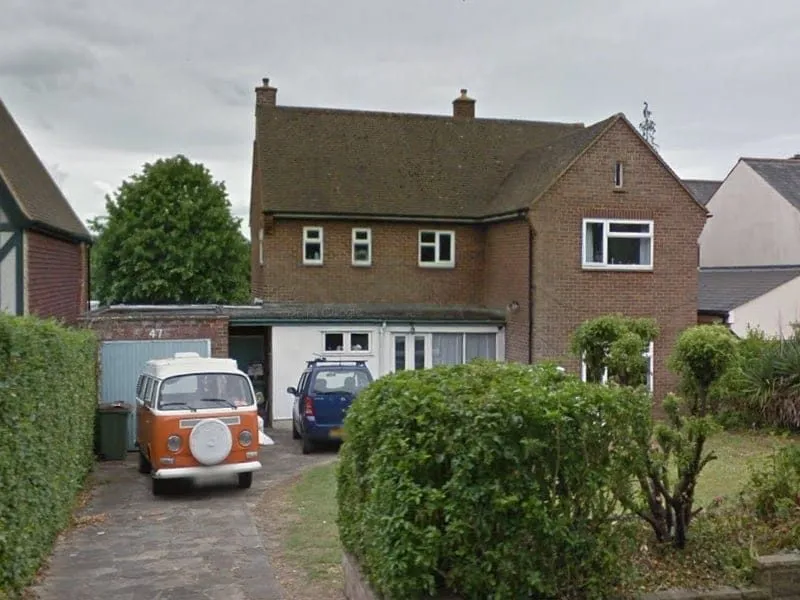 Two-storey detached house with a driveway, an example of a measured survey property