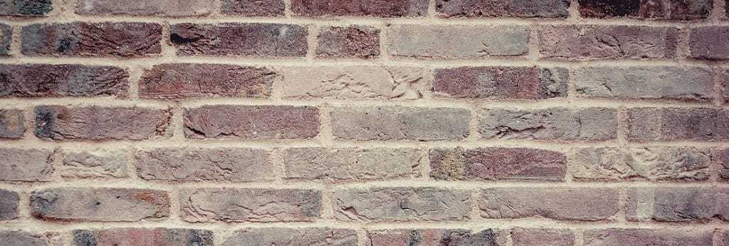 Brick wall photograph for calculating brick height
